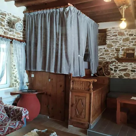 Apollon Traditional House Apollona