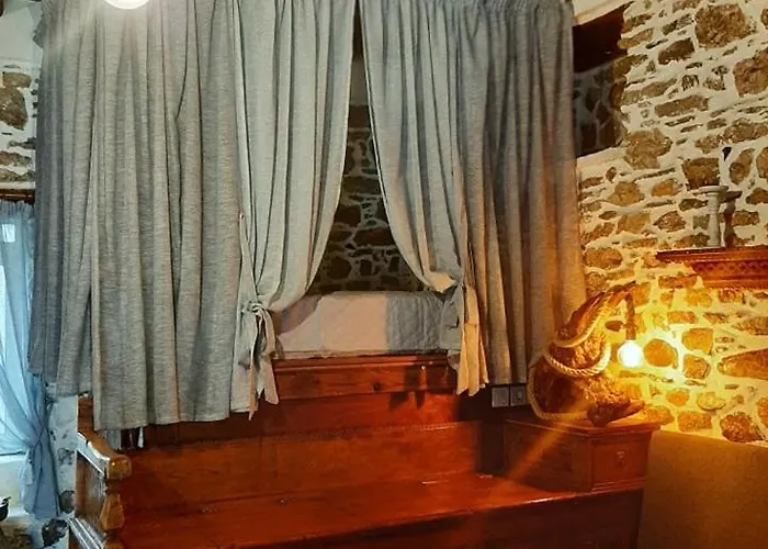 Apollon Traditional House *