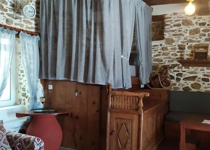 Apollon Traditional House Apollona